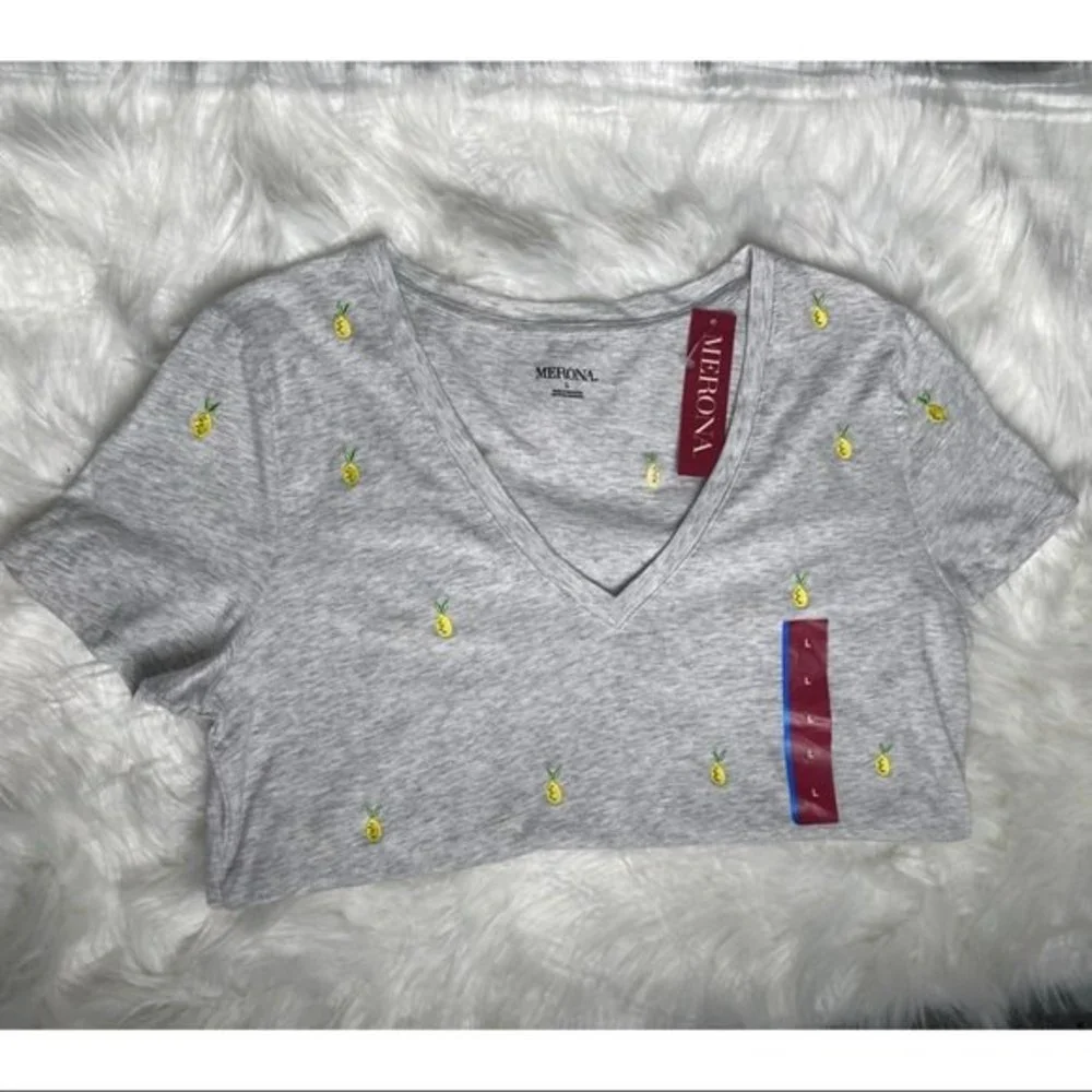 NEW Merona V-Neck with Lemon Accents, Gray - Picture 3 of 4